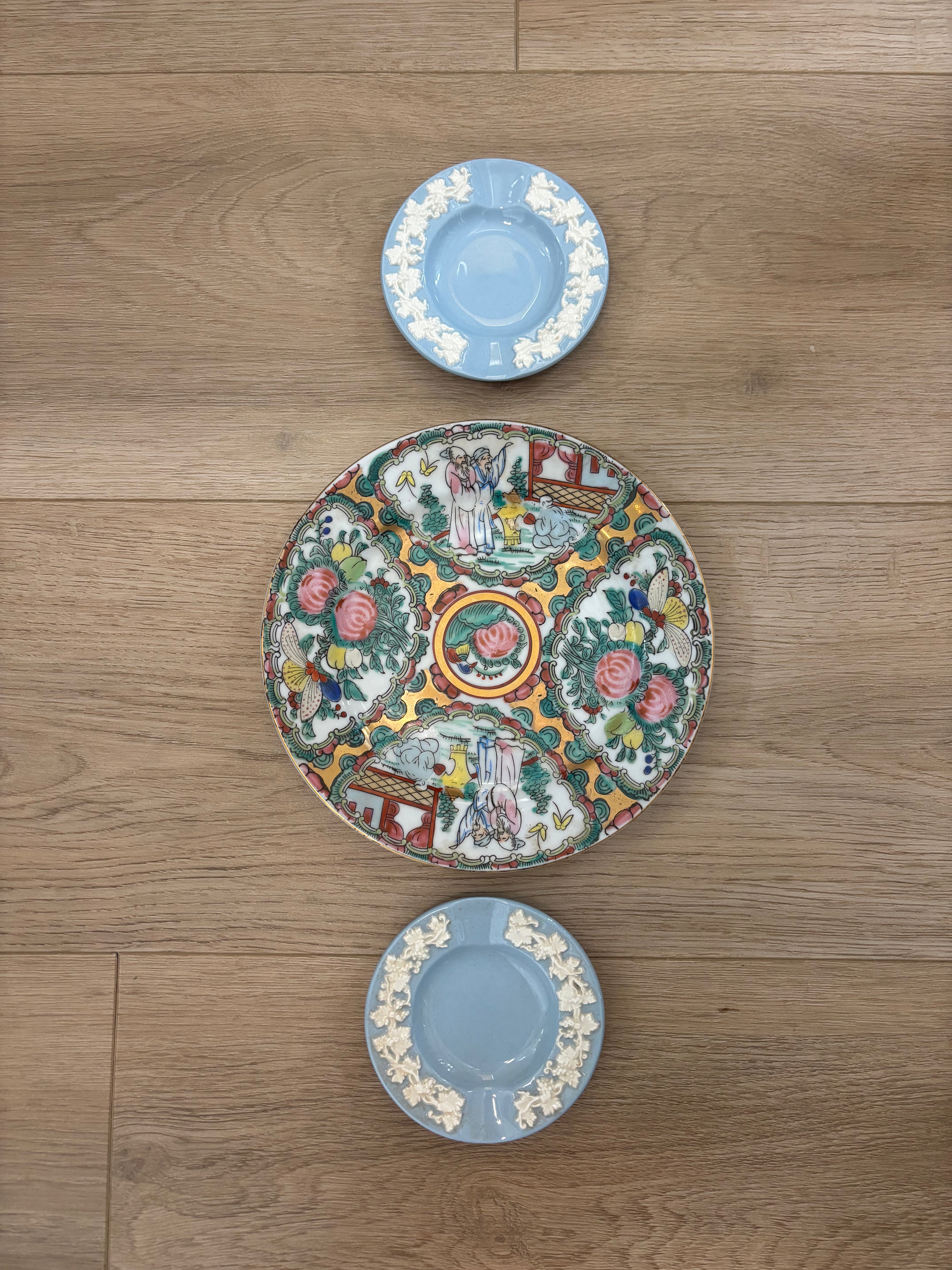 Instant Plate Wall Set- Mini Queensware with Rose Medallion