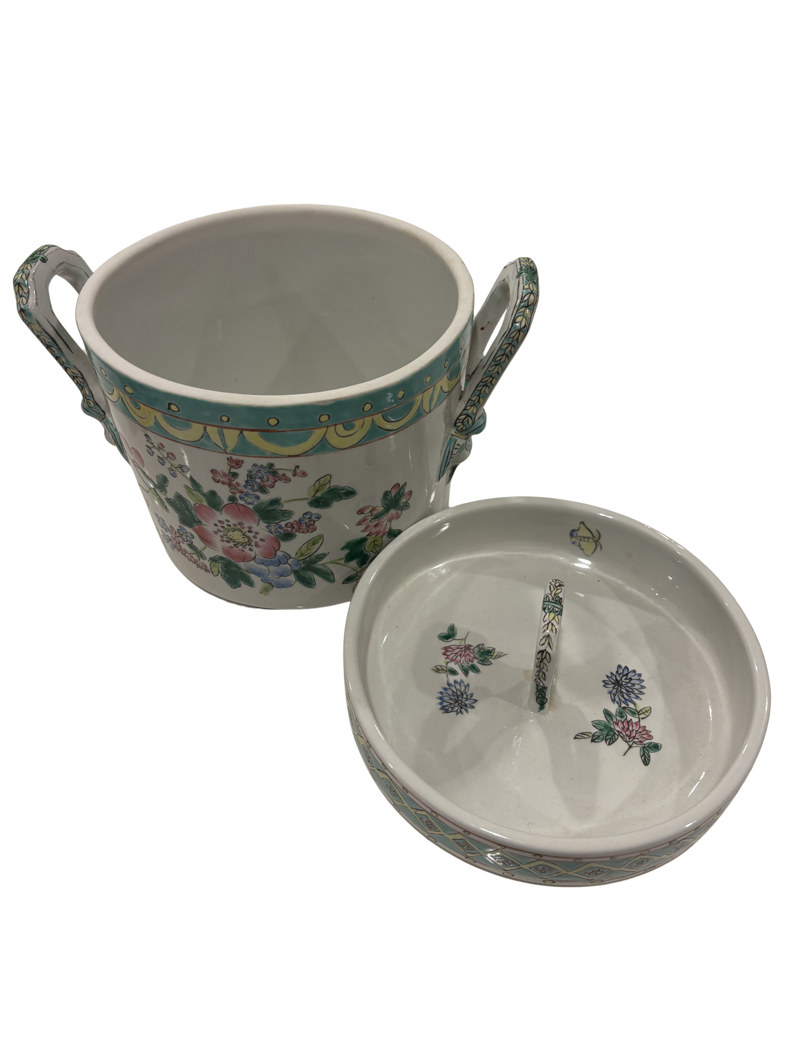Antique Chinese Famille Rose porcelain ice bucket with lid and handles