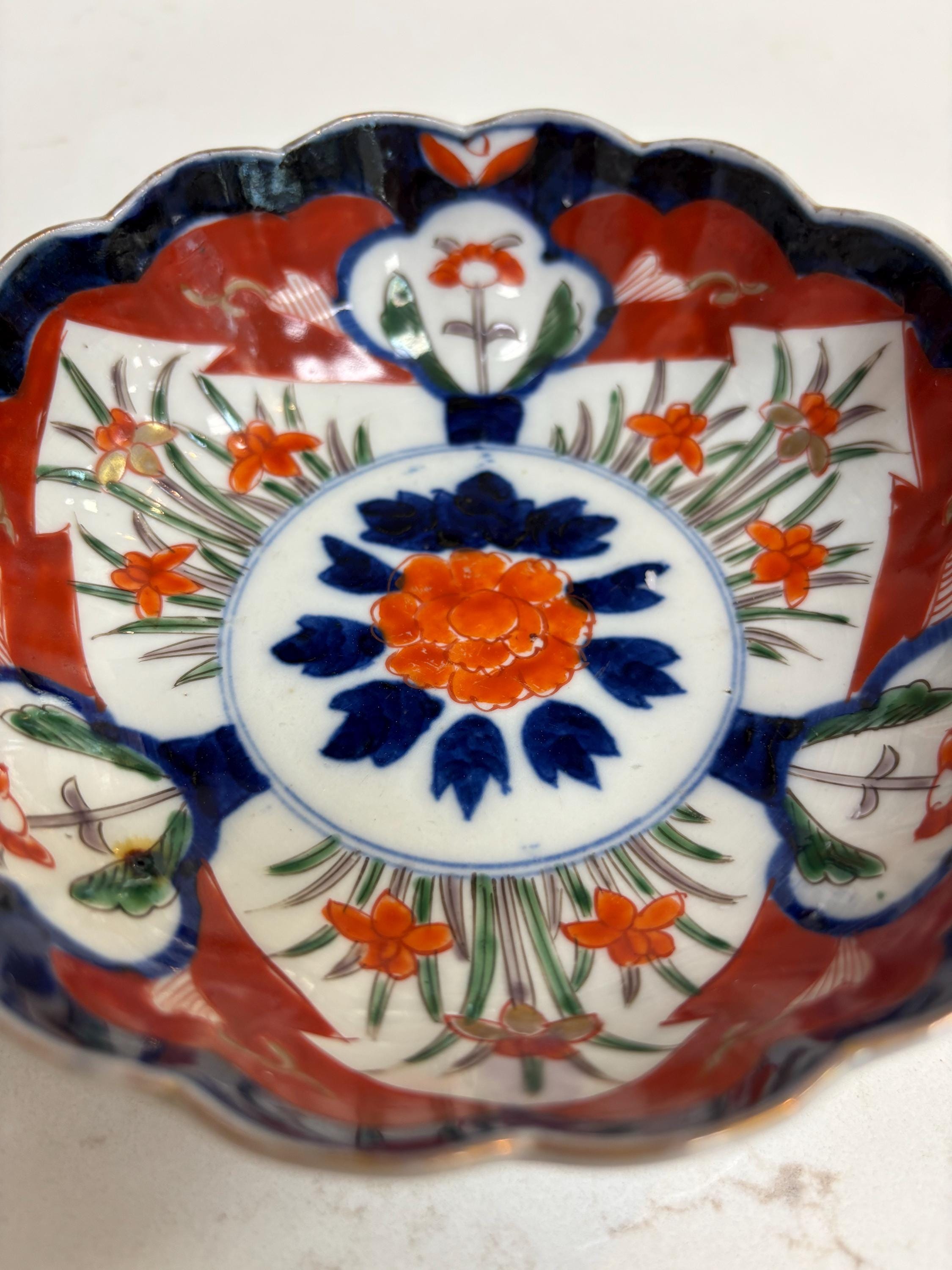 Antique Japanese Imari lobed dish 5.5” diameter | unmarked rare find